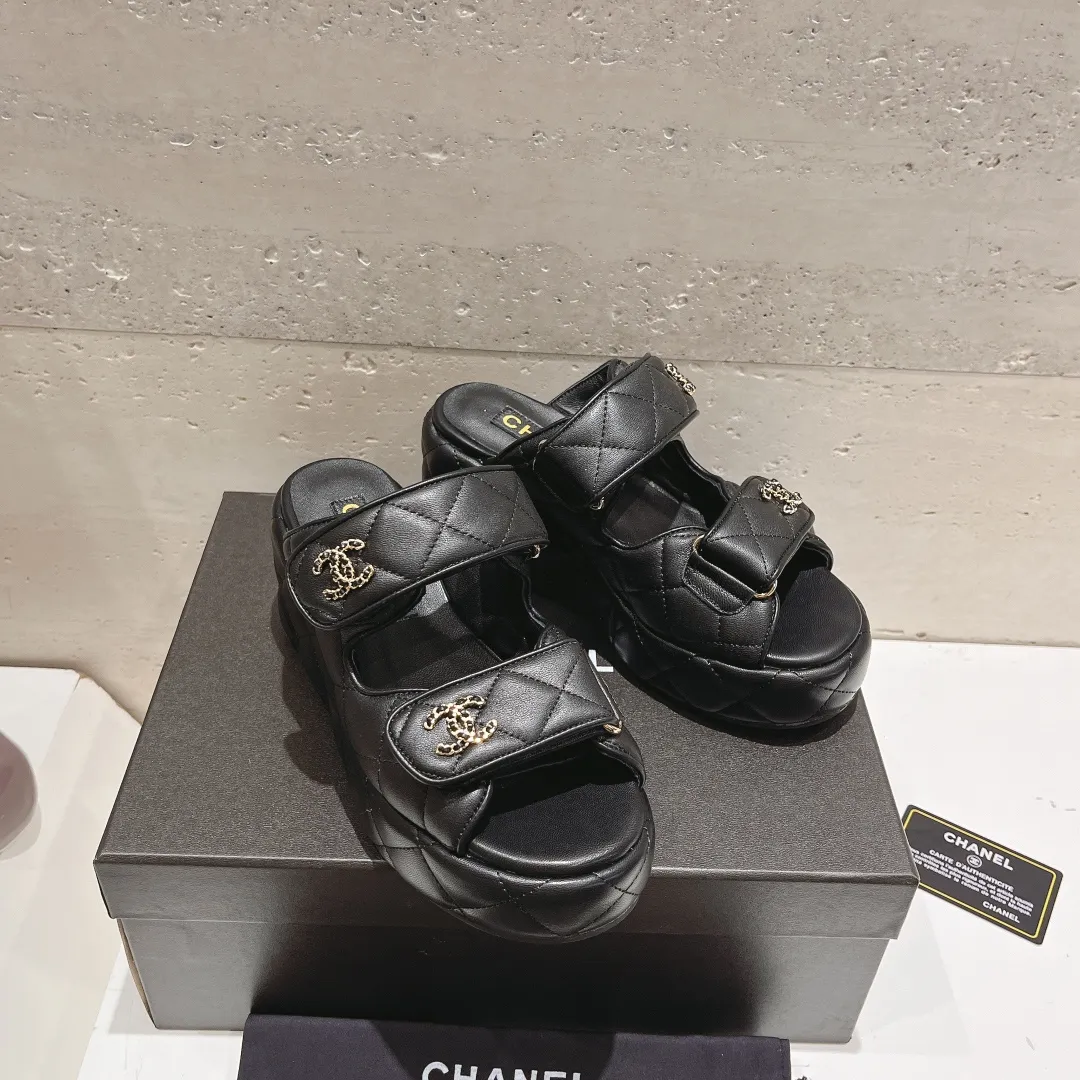👟👟Ex-factory price 520👟👟 (top version) CHANEL Chanel C Jia Xiaoxiang 24ss new wedge heel open toe high heel sandals Top counter quality, don’t be super stunning the moment you put it on your feet🔥All materials are customized according to the original version! Upper: imported cowhide, lining: imported sheepskin, feet: sheepskin, sole: original outsole, size: 34-41